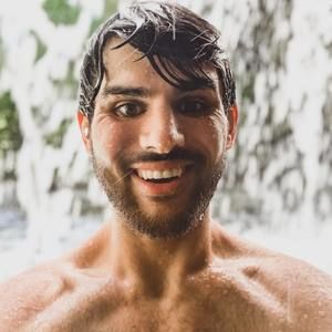 Meet your Posher, Eric